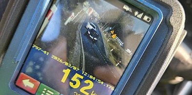 Nakło nad Notecią: Kierowali z prędkością ponad 150 km/h, teraz czeka ich kara