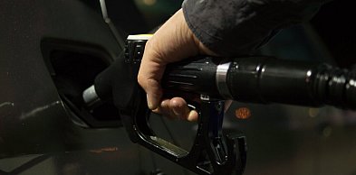 Do kiedy będą obowiązywały niższe stawki VAT na niektóre paliwa?