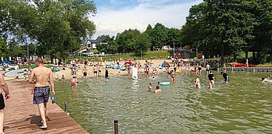 Rusza sezon na Plaży pod Wierzbami w Wierzchucinku. Nad wodą pojawili się już rato