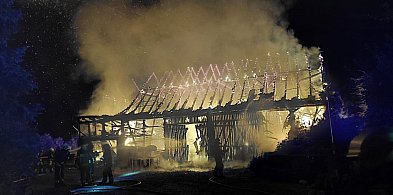 Powiat złotowski - Pożar stodoły w miejscowości Lubniczka w gminie Okonek-30542