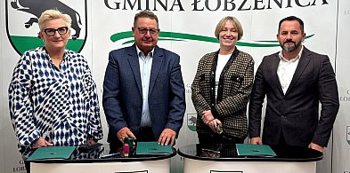 Łobżenica - Podpisanie umów na remont drogi gminnej w Witrogoszczy-Kolonii-30646