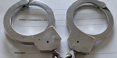Człuchów: Wyrzucił skręta z ust na widok radiowozu-31092