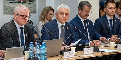 Miliony dla szpitali w Wyrzysku i Pile z budżetu Powiatu Pilskiego-32049