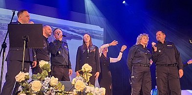 Sępólno Krajeńskie: Policyjny koncert „Partnerstwo z Mundurem – Dźwięki Wdzięcznoś-32100