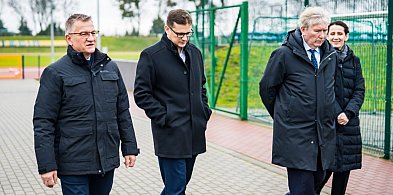 Wojewoda Kujawsko-Pomorski odwiedził Nakło nad Notecią, gdzie uczestniczył w serii-32310