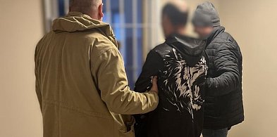 Debrzno: Schował się w oborze, lecz to mu nie pomogło-32319