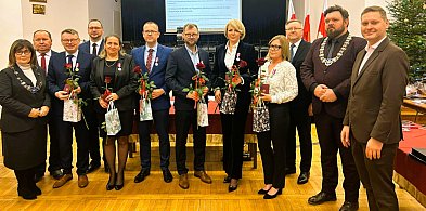 Odznaczenia dla pracowników Urzędu Miejskiego w Koronowie-32436