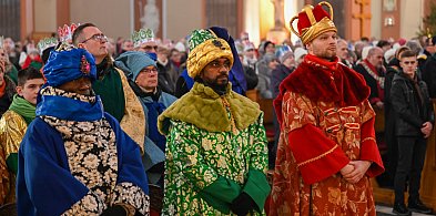 Bydgoszcz: Wielotysięczny tłum przeszedł w 13. Bydgoskim Orszaku Trzech Króli-32992