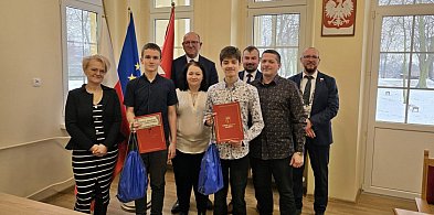 Krajenka: Nagrody Burmistrza za wybitne osiągnięcia naukowe