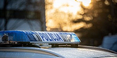 Czołowe zderzenie dwóch samochodów osobowych na DK10. Zginęła jedna osoba, obrażen