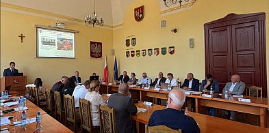 Zarząd Powiatu Złotowskiego z absolutorium i wotum zaufania za 2025 rok