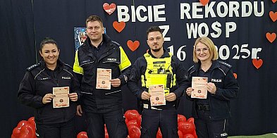 Mundurowi z Sępólna Krajeńskiego włączyli się w akcję b-30936