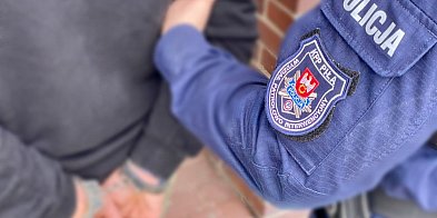 Piła: 45-latek przez ponad 10 miesięcy znęcał się nad s-30915