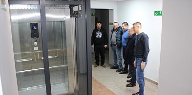 Zakończono budowę windy w Urzędzie Miasta i Gminy w Mro