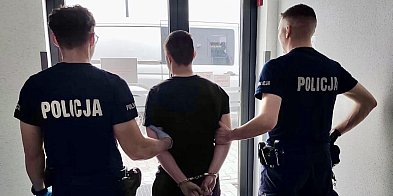 Brutalny rozbój w Pile. Pobili 25-latka dla jednego dol