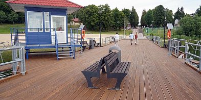 Wyremontowali pomost nad Jeziorem Rychnowskim w Człucho