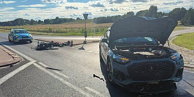 Zderzenie samochodu osobowego z motocyklem między Jastr