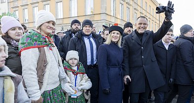 W orszaku Trzech Króli w Warszawie uczestniczył prezydent RP wraz z małżonką-32977