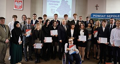 Stypendyści Szkół Ponadpodstawowych w Powiecie Sępoleńskim