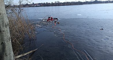 Wyścig z czasem w Człuchowie. Pod mężczyzną załamał się lód