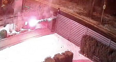 Piła: Nękali rówieśnika i niszczyli dom petardami. 15-latkowie w rękach policji