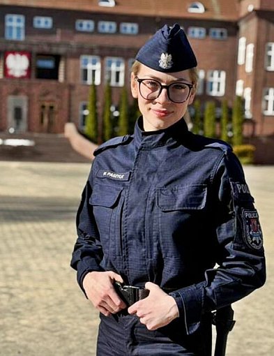 Nakło nad Notecią / Więcbork: Policjantka pomogła poszkodowanej w wypadku kobiecie