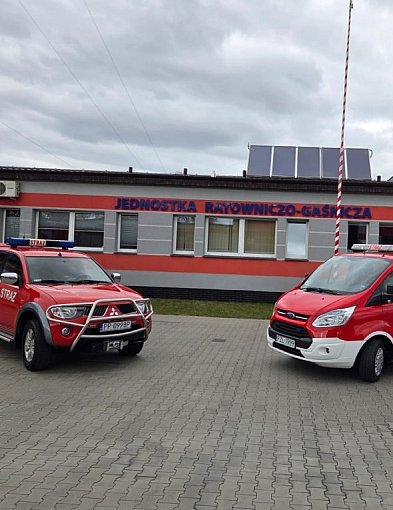 Nowe pojazdy dla strażaków z gminy Złotów i z Okonka. PSP przekazała sprzęt ochotn