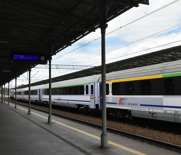 Specjalna oferta Intercity. Nauczyciele i studenci pojadą pociągiem za złotówkę-30068