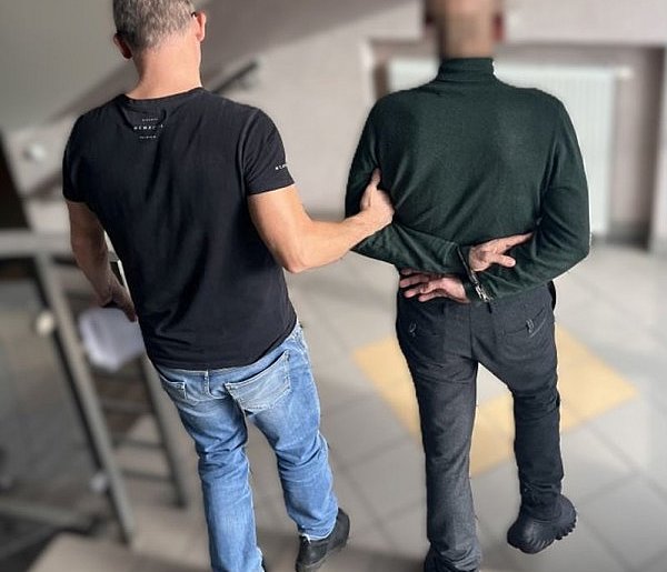 Jechał slalomem drogą krajową nr 25. Okazało się, że ma na sumieniu dużo więcej-31277