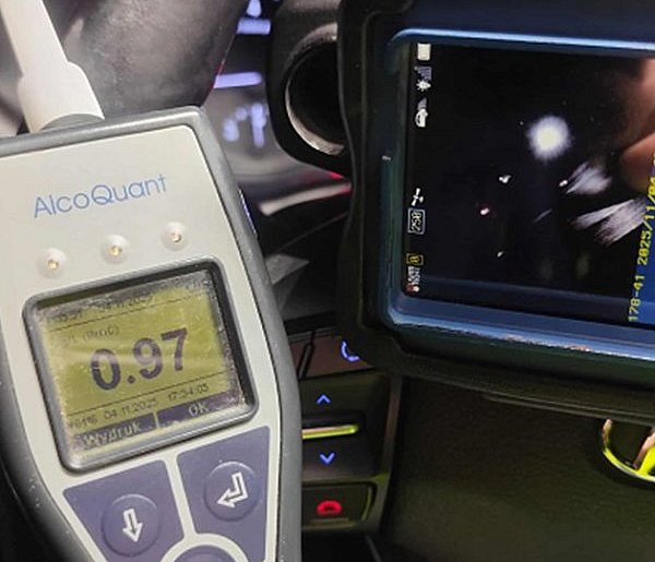 Kujawsko-pomorskie: Po pijanemu wsiadł za kierownicę i ruszył w podróż wraz z 7-le-31421