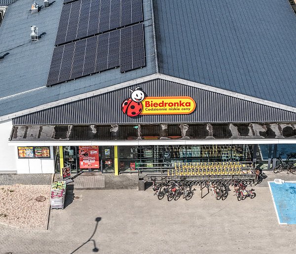 Biedronka zapłaci potężną karę. Sieć kusiła niejasną promocją-32087