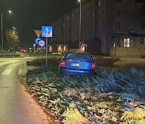 Zaskakujący koniec jazdy 20-latka w Złotowie! Co się stało?-32115