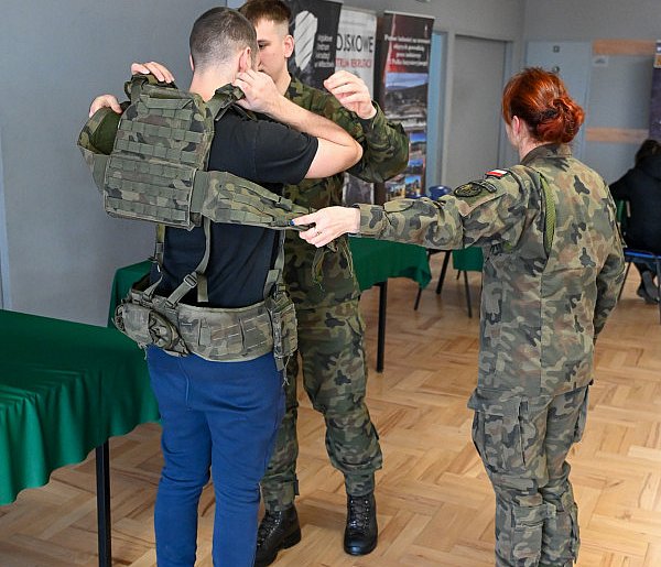 Wojsko wzywa Polaków na komisje. Chodzi głównie o te roczniki-33162