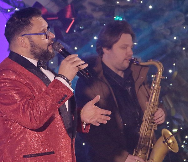 Narodził się pośród jasnych gwiazd... – niedzielny wieczór pełen kolęd i refleksji-33331