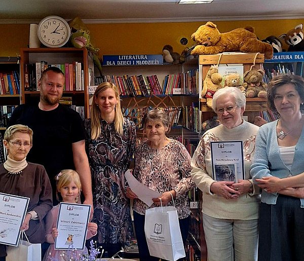 Gmina Nakło nad Notecią: Czytelnicy Roku 2025 z Filii Bibliotecznej w Paterku