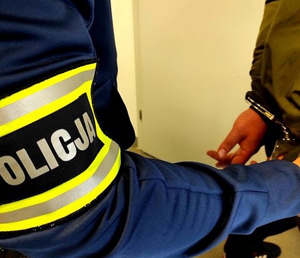 10 lat ukrywał się za granicą, zmienił nazwisko - został zatrzymany przez złotowsk