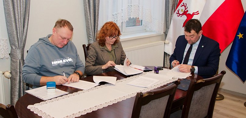 Szkoła Podstawowa w Osieku nad Notecią oraz Publiczne Przedszkole w Wyrzysku - pod