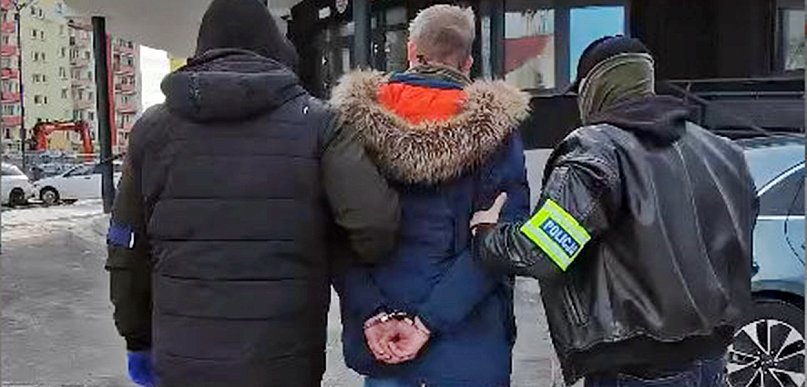 Agresywny Bydgoszczanin zaatakował Seniora w windzie i go zranił. Jeszcze dzisiaj