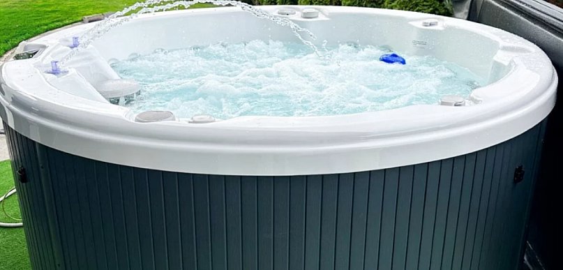 Jacuzzi całoroczne z technologią Balboa do ogrodu i na taras