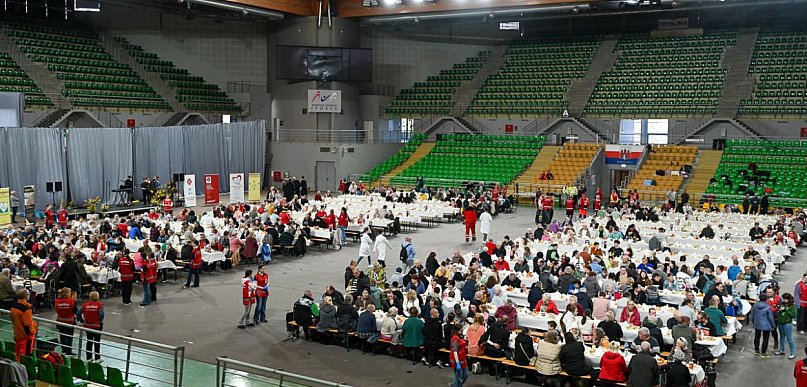 Bydgoska Caritas zaprosiła do stołu świątecznego ponad 1200 osób