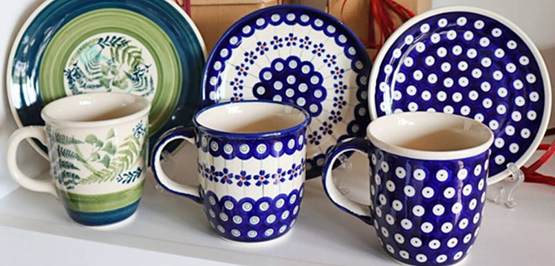 Gotowy zestaw prezentowy z ceramiką Bolesławiec - pomysł na elegancki upominek na