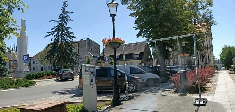 Upały w Łobżenicy. Na Placu Wolności stanęła kurtyna wodna