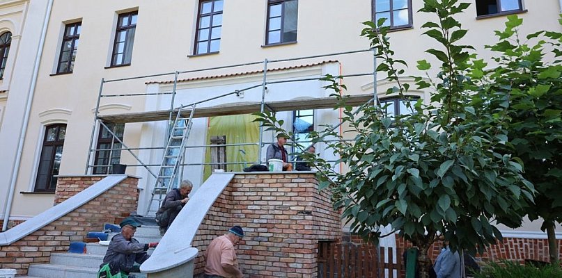 Postęp prac inwestycyjnych w DPS w Suchorączku i Szpitalu Powiatowym w Więcborku - 30010