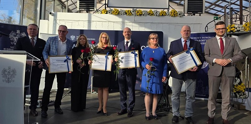 Gmina Więcbork otrzymała wyróżnienie „Samorząd Przyjazny Polityce Społecznej” - 31856