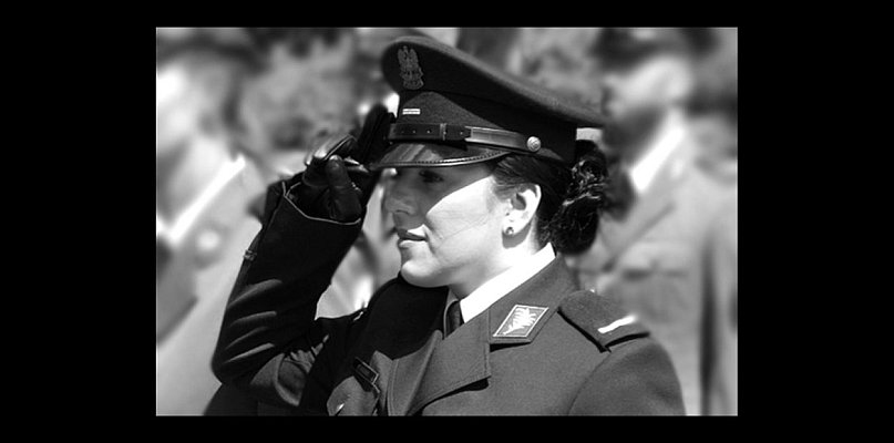 Jechała by pomagać i chronić. Zginęła w drodze na służbę - 32941