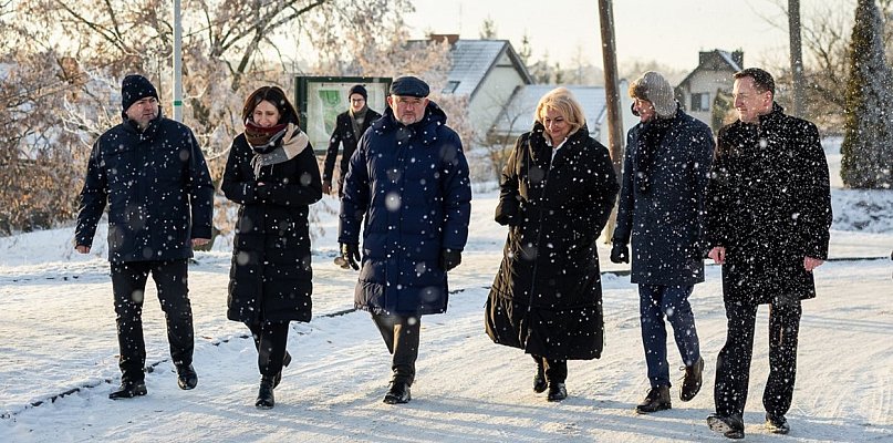 Marszałek województwa i przewodnicząca sejmiku odwiedzili Nakło nad Notecią - 33094