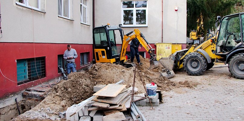 Wyrzysk: Postęp prac na gminnych inwestycjach oświatowych [FOTO]