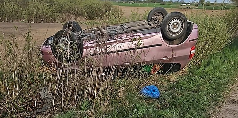 Łobżenica: Pijany pracownik ukradł auto pracodawczyni. Rajd zakończył dachowaniem