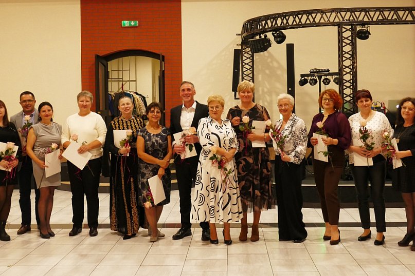 Gmina Lipka: Nagrody i gratulacje dla pracowników oświaty z okazji Dnia Edukacji Narodowej