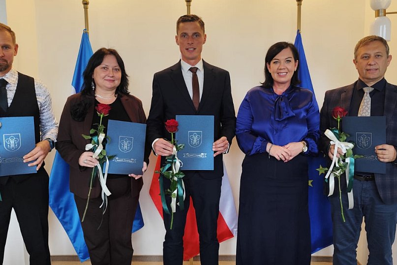 Wręczenie nagród Burmistrza Kamienia Krajeńskiego z okazji Dnia Edukacji Narodowej